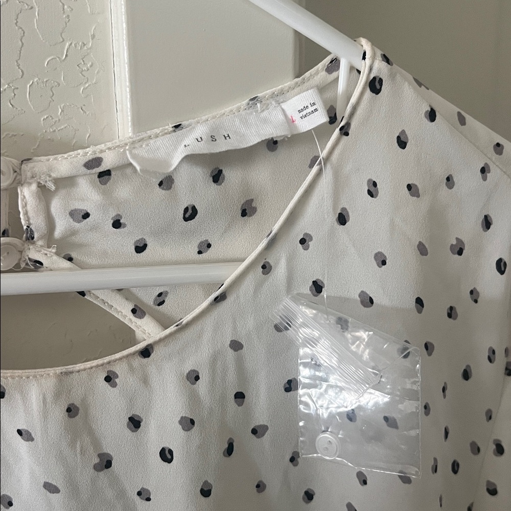 LUSH White Polka Dot Blouse - Picture 4 of 6